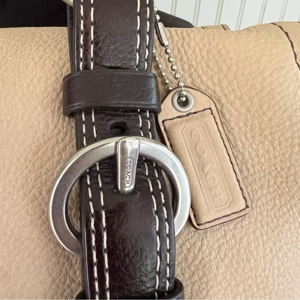 Coach Chelsea Cream Pebbled Leather Large Satchel Brown Straps Authentic - Picture 2 of 8